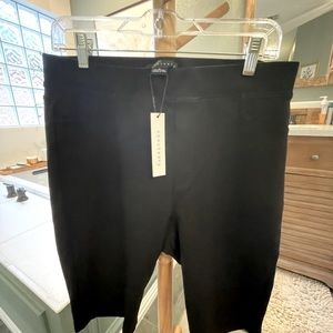 NWT- Women’s XL Sanctuary bike shorts (black)